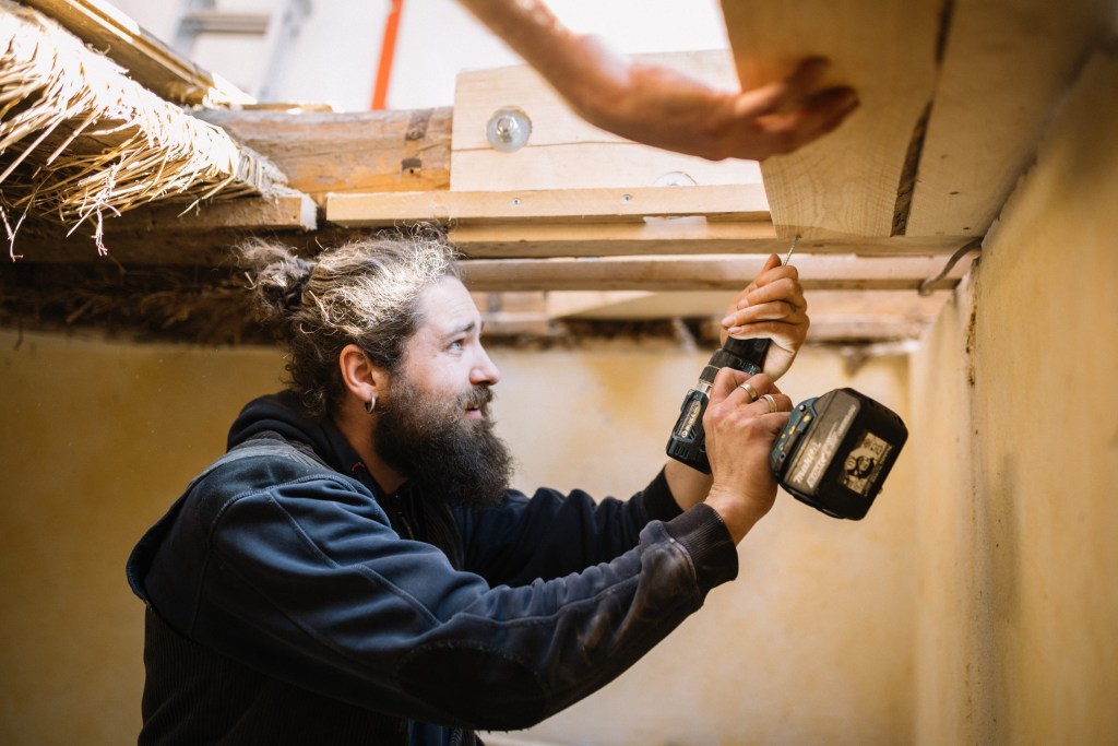 Verschrauben von Holz